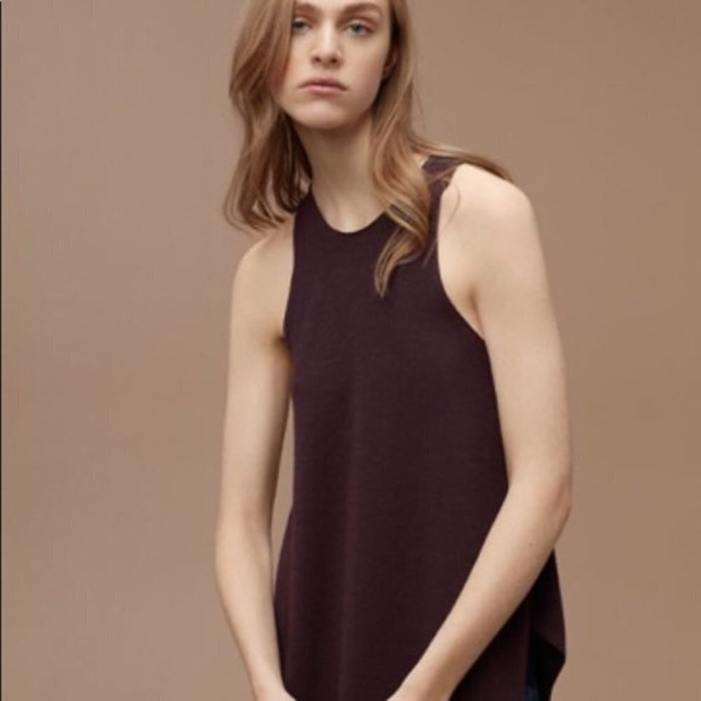 Aritzia Wilfred Free Tank Top Women's Wine Maroon Burgundy Sleeveless Flowy